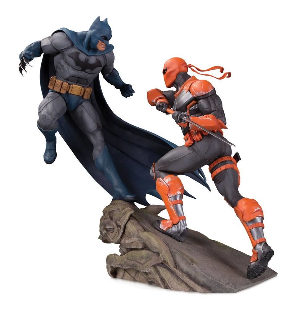 DC Comics - Batman vs. Deathstroke Statue 30cm