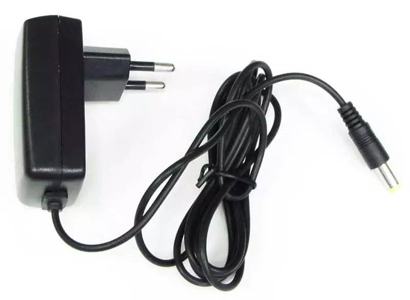 Chargeur secteur NES 2m