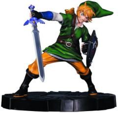 Nintendo - The Legend of Zelda Skyward Sword Link Figurine 24cm