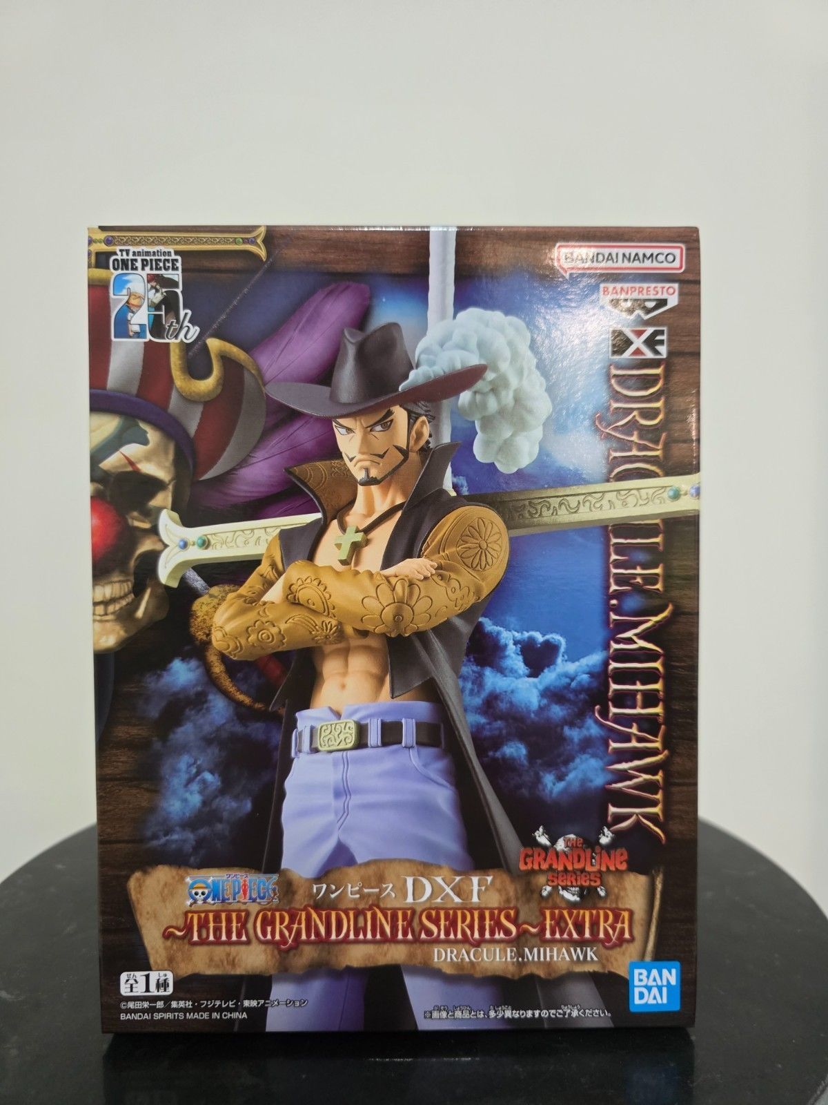 Figurine Dracule Mihawk Grandline Series One Piece Statue Banpresto Version Japon