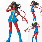 MRS MARVEL KAMALA - COMICS