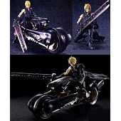 FF7 Cloud on Hardy Daytona Play Arts Figure